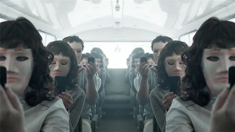 约草清纯艺校生剧照3